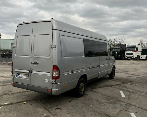 Серый Мерседес Sprinter, объемом двигателя 2.7 л и пробегом 682 тыс. км за 8000 $, фото 6 на Automoto.ua