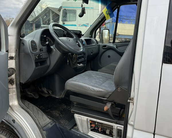 Серый Мерседес Sprinter, объемом двигателя 2.7 л и пробегом 682 тыс. км за 8000 $, фото 25 на Automoto.ua