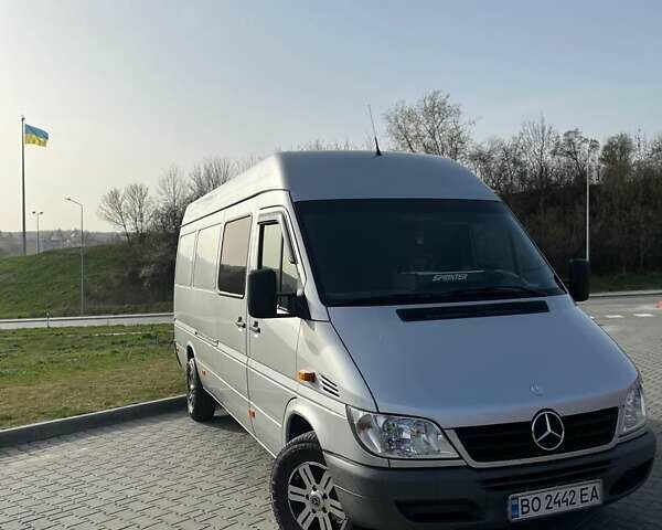 Сірий Мерседес Sprinter, об'ємом двигуна 2.69 л та пробігом 791 тис. км за 15300 $, фото 3 на Automoto.ua