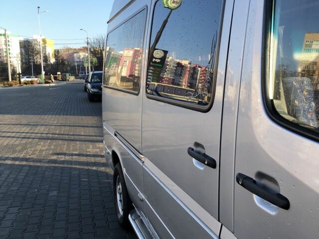 Сірий Мерседес Sprinter, об'ємом двигуна 2.1 л та пробігом 330 тис. км за 7800 $, фото 5 на Automoto.ua