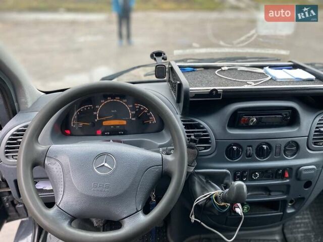 Серый Мерседес Sprinter, объемом двигателя 2.2 л и пробегом 889 тыс. км за 8200 $, фото 9 на Automoto.ua