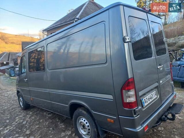 Серый Мерседес Sprinter, объемом двигателя 2.7 л и пробегом 368 тыс. км за 10000 $, фото 13 на Automoto.ua