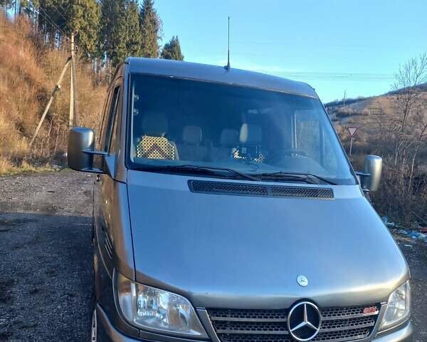 Серый Мерседес Sprinter, объемом двигателя 2.7 л и пробегом 368 тыс. км за 10000 $, фото 16 на Automoto.ua
