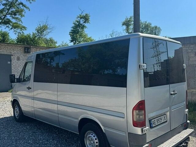 Серый Мерседес Sprinter, объемом двигателя 2.15 л и пробегом 410 тыс. км за 9000 $, фото 1 на Automoto.ua