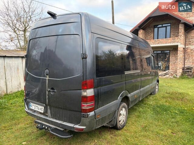 Серый Мерседес Sprinter, объемом двигателя 2.69 л и пробегом 100 тыс. км за 9800 $, фото 2 на Automoto.ua