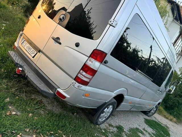 Серый Мерседес Sprinter, объемом двигателя 3 л и пробегом 493 тыс. км за 16500 $, фото 5 на Automoto.ua