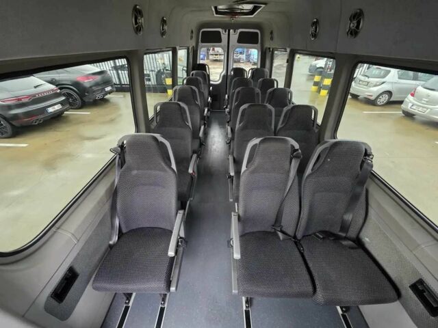 Серый Мерседес Sprinter, объемом двигателя 0 л и пробегом 238 тыс. км за 14500 $, фото 9 на Automoto.ua