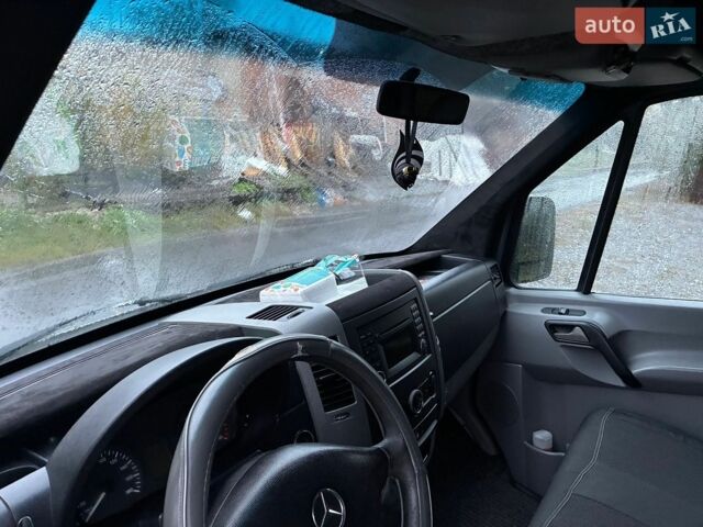 Сірий Мерседес Sprinter, об'ємом двигуна 2.15 л та пробігом 430 тис. км за 8900 $, фото 15 на Automoto.ua