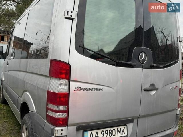 Серый Мерседес Sprinter, объемом двигателя 2.15 л и пробегом 311 тыс. км за 12000 $, фото 6 на Automoto.ua