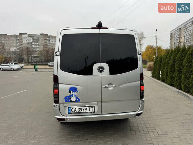 Серый Мерседес Sprinter, объемом двигателя 2.15 л и пробегом 672 тыс. км за 19000 $, фото 4 на Automoto.ua