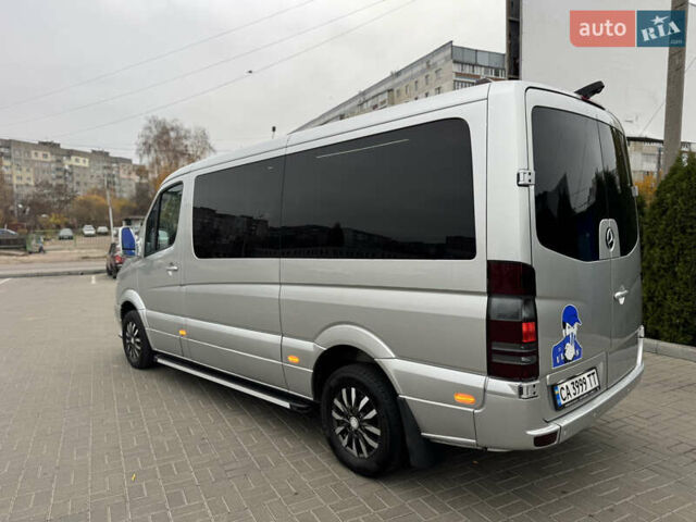 Серый Мерседес Sprinter, объемом двигателя 2.15 л и пробегом 672 тыс. км за 19000 $, фото 5 на Automoto.ua