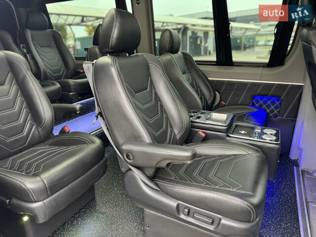 Серый Мерседес Sprinter, объемом двигателя 2.15 л и пробегом 672 тыс. км за 19000 $, фото 14 на Automoto.ua