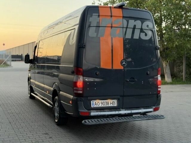 Серый Мерседес Sprinter, объемом двигателя 2.1 л и пробегом 500 тыс. км за 10784 $, фото 5 на Automoto.ua