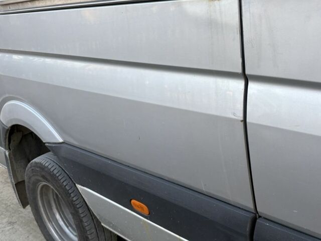 Серый Мерседес Sprinter, объемом двигателя 3 л и пробегом 300 тыс. км за 40347 $, фото 6 на Automoto.ua