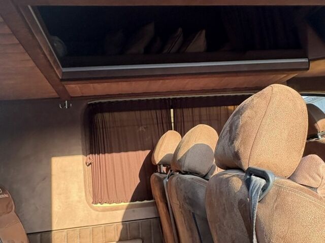 Серый Мерседес Sprinter, объемом двигателя 3 л и пробегом 300 тыс. км за 40347 $, фото 12 на Automoto.ua