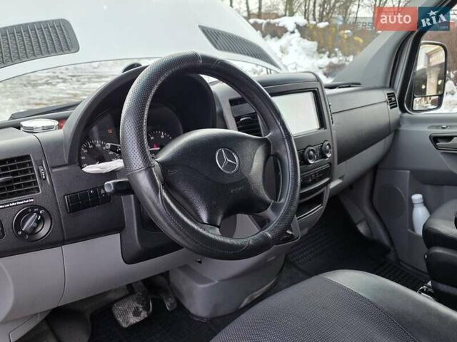 Серый Мерседес Sprinter, объемом двигателя 3 л и пробегом 550 тыс. км за 25999 $, фото 22 на Automoto.ua