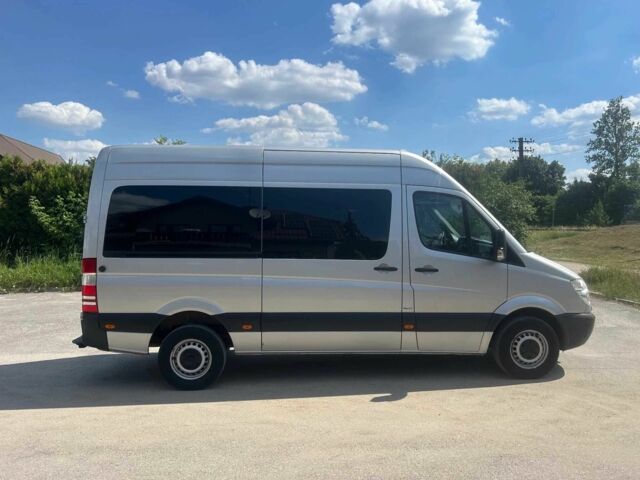 Серый Мерседес Sprinter, объемом двигателя 3 л и пробегом 193 тыс. км за 9988 $, фото 2 на Automoto.ua