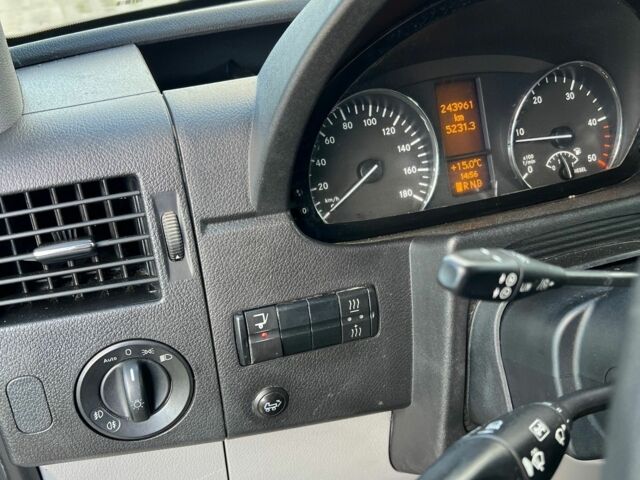 Серый Мерседес Sprinter, объемом двигателя 2.2 л и пробегом 243 тыс. км за 9600 $, фото 13 на Automoto.ua