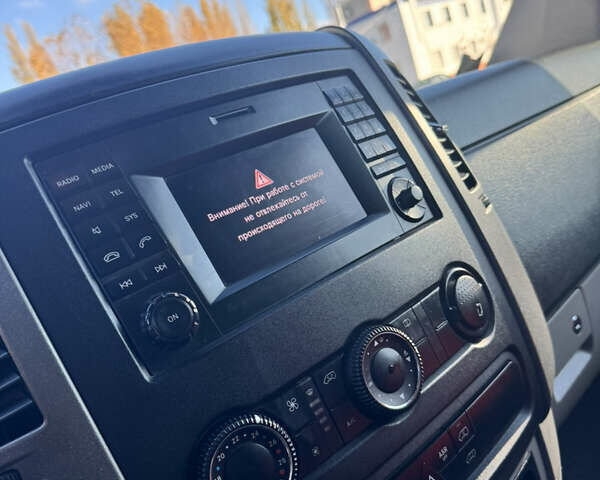Серый Мерседес Sprinter, объемом двигателя 2.99 л и пробегом 299 тыс. км за 29500 $, фото 10 на Automoto.ua
