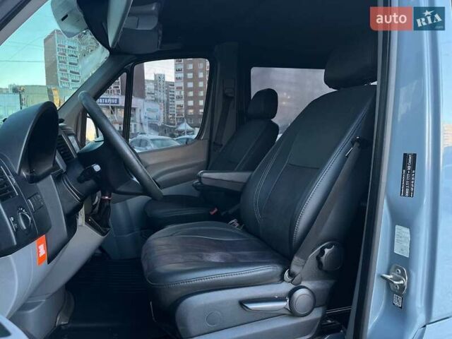 Серый Мерседес Sprinter, объемом двигателя 2.14 л и пробегом 322 тыс. км за 20990 $, фото 8 на Automoto.ua