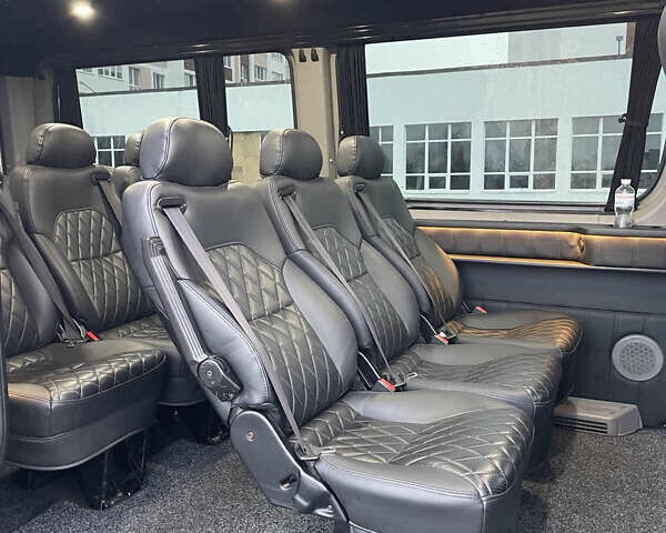 Серый Мерседес Sprinter, объемом двигателя 2.14 л и пробегом 410 тыс. км за 22379 $, фото 8 на Automoto.ua
