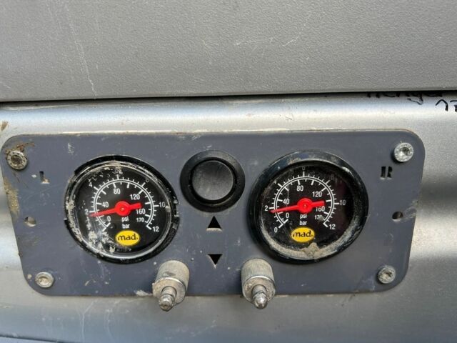 Серый Мерседес Sprinter, объемом двигателя 2.2 л и пробегом 243 тыс. км за 9600 $, фото 11 на Automoto.ua