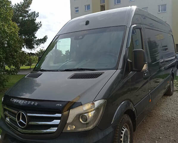 Серый Мерседес Sprinter, объемом двигателя 2.99 л и пробегом 299 тыс. км за 29500 $, фото 32 на Automoto.ua