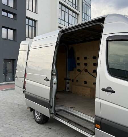 Серый Мерседес Sprinter, объемом двигателя 2.2 л и пробегом 289 тыс. км за 15200 $, фото 8 на Automoto.ua