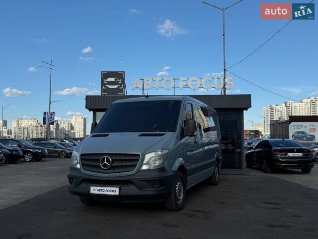 Серый Мерседес Sprinter, объемом двигателя 2.14 л и пробегом 333 тыс. км за 17490 $, фото 3 на Automoto.ua