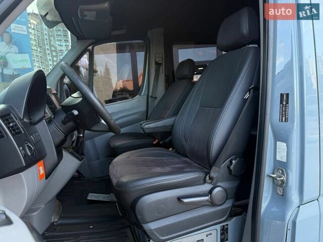 Серый Мерседес Sprinter, объемом двигателя 2.14 л и пробегом 333 тыс. км за 17490 $, фото 8 на Automoto.ua