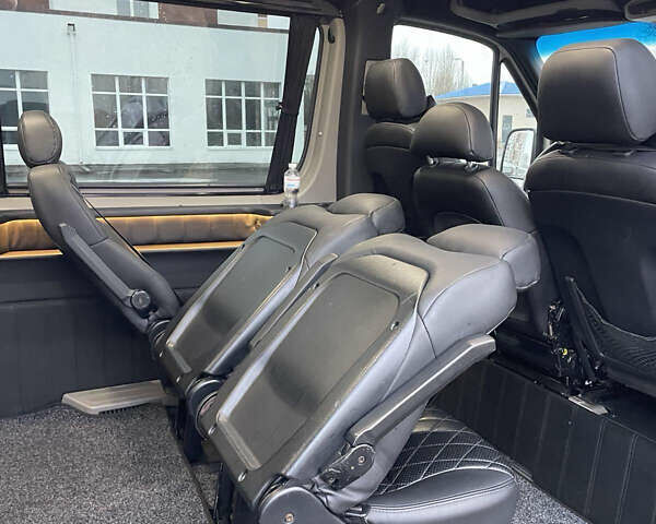 Серый Мерседес Sprinter, объемом двигателя 2.14 л и пробегом 410 тыс. км за 22379 $, фото 7 на Automoto.ua
