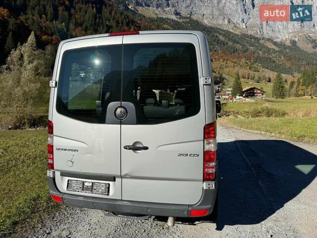 Серый Мерседес Sprinter, объемом двигателя 2.2 л и пробегом 234 тыс. км за 26000 $, фото 5 на Automoto.ua