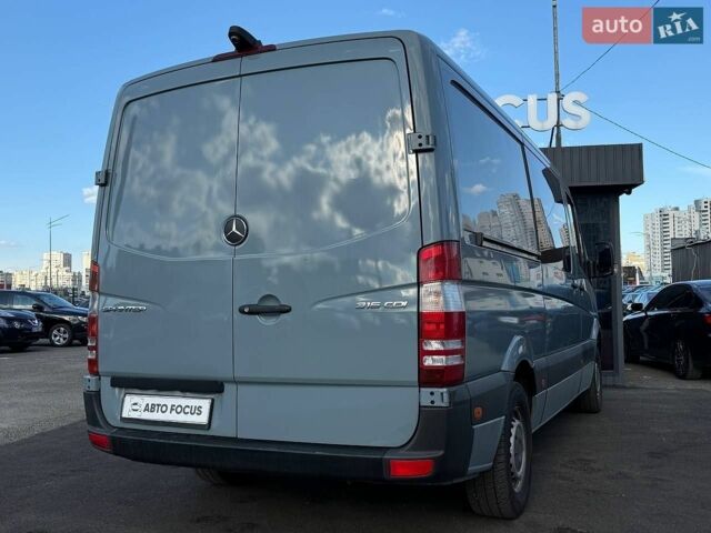 Сірий Мерседес Sprinter, об'ємом двигуна 2.14 л та пробігом 333 тис. км за 19490 $, фото 7 на Automoto.ua