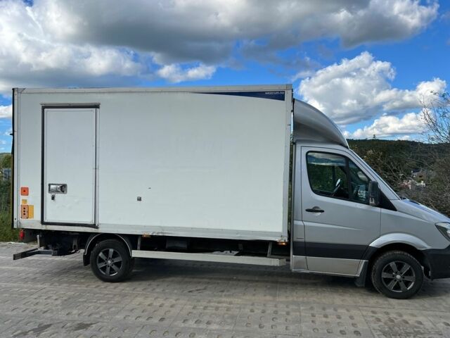 Серый Мерседес Sprinter, объемом двигателя 2.2 л и пробегом 243 тыс. км за 9600 $, фото 4 на Automoto.ua