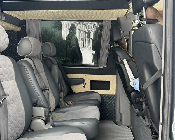 Серый Мерседес Sprinter, объемом двигателя 2.14 л и пробегом 660 тыс. км за 27000 $, фото 10 на Automoto.ua