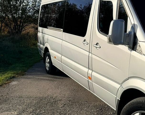 Серый Мерседес Sprinter, объемом двигателя 2.2 л и пробегом 800 тыс. км за 18500 $, фото 2 на Automoto.ua