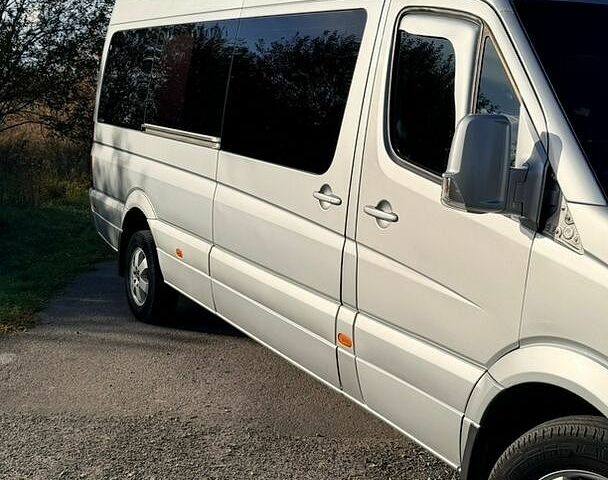 Серый Мерседес Sprinter, объемом двигателя 2.2 л и пробегом 800 тыс. км за 18500 $, фото 3 на Automoto.ua