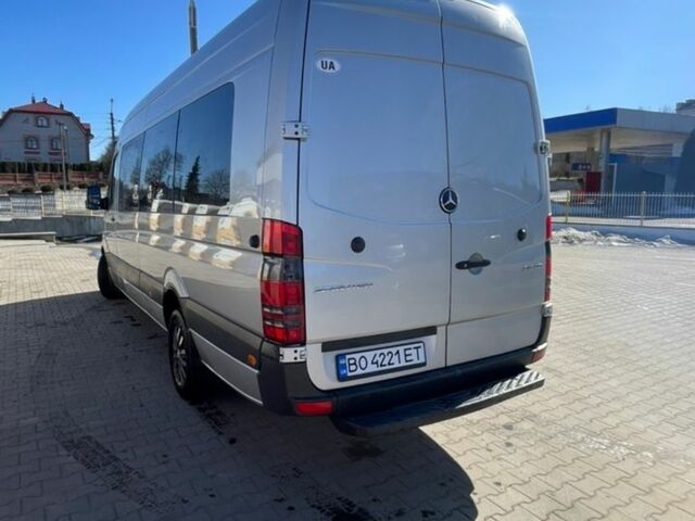 Серый Мерседес Sprinter, объемом двигателя 2.2 л и пробегом 410 тыс. км за 27500 $, фото 4 на Automoto.ua