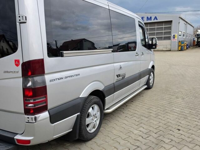 Серый Мерседес Sprinter, объемом двигателя 2.99 л и пробегом 340 тыс. км за 25500 $, фото 3 на Automoto.ua
