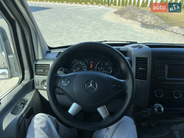 Серый Мерседес Sprinter, объемом двигателя 2.2 л и пробегом 250 тыс. км за 27650 $, фото 36 на Automoto.ua