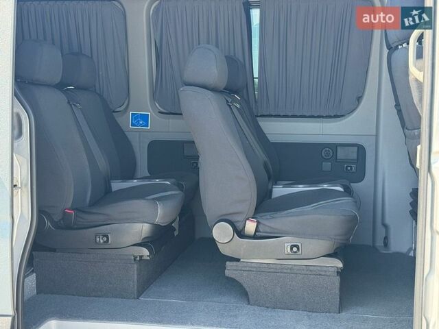 Серый Мерседес Sprinter, объемом двигателя 2.99 л и пробегом 20 тыс. км за 75000 $, фото 19 на Automoto.ua