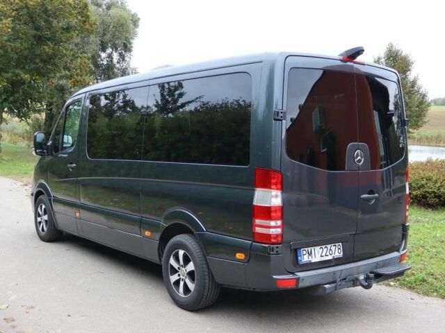 Серый Мерседес Sprinter, объемом двигателя 2.2 л и пробегом 132 тыс. км за 12700 $, фото 3 на Automoto.ua