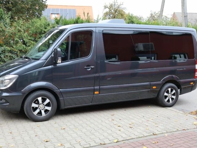 Серый Мерседес Sprinter, объемом двигателя 2.2 л и пробегом 132 тыс. км за 12700 $, фото 13 на Automoto.ua
