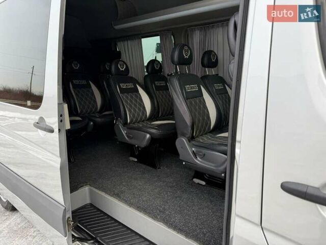 Серый Мерседес Sprinter, объемом двигателя 2.99 л и пробегом 399 тыс. км за 34500 $, фото 9 на Automoto.ua