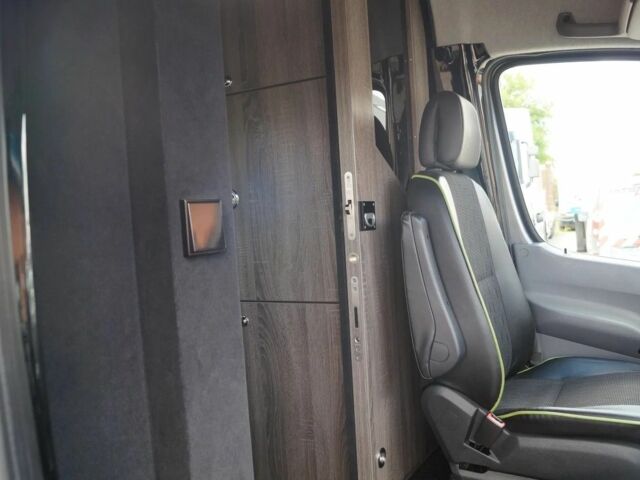 Сірий Мерседес Sprinter, об'ємом двигуна 2.2 л та пробігом 111 тис. км за 11000 $, фото 14 на Automoto.ua
