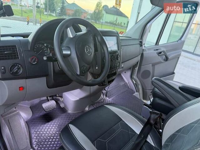 Серый Мерседес Sprinter, объемом двигателя 2.9 л и пробегом 860 тыс. км за 29700 $, фото 7 на Automoto.ua