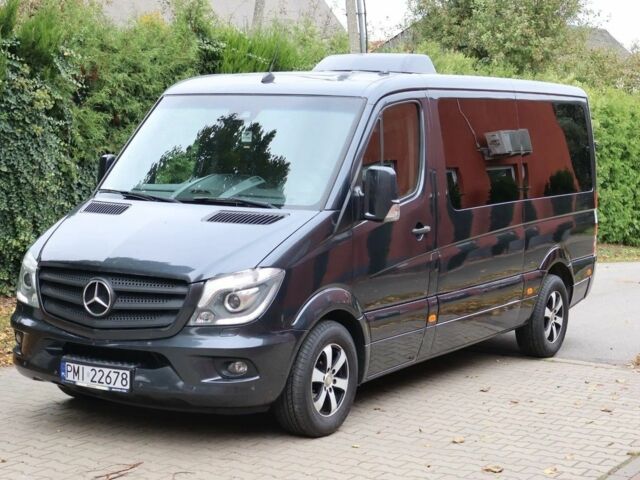 Серый Мерседес Sprinter, объемом двигателя 2.2 л и пробегом 132 тыс. км за 12200 $, фото 3 на Automoto.ua