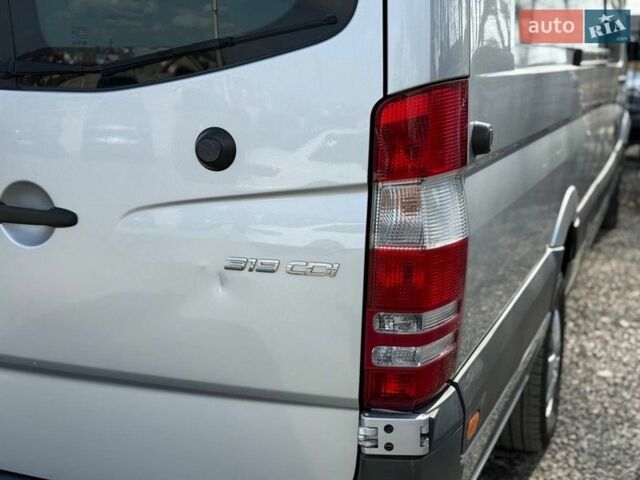 Серый Мерседес Sprinter, объемом двигателя 2.99 л и пробегом 631 тыс. км за 45000 $, фото 18 на Automoto.ua