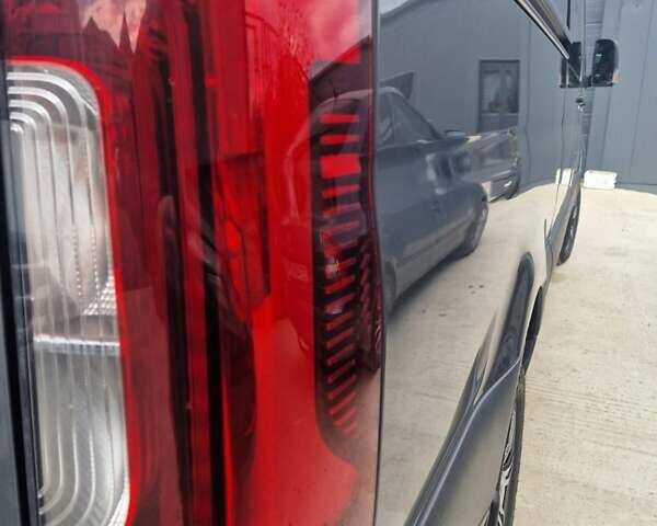 Сірий Мерседес Sprinter, об'ємом двигуна 3 л та пробігом 405 тис. км за 39999 $, фото 5 на Automoto.ua