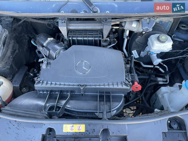 Серый Мерседес Sprinter, объемом двигателя 2.2 л и пробегом 455 тыс. км за 19900 $, фото 21 на Automoto.ua